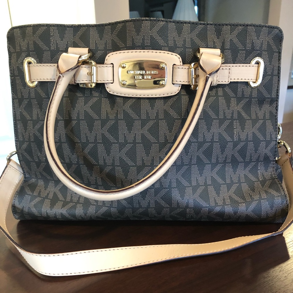 Never been used, purchased MKors outlet